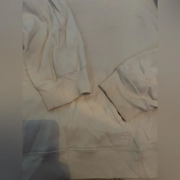 Hollister Sweatshirt - Picture 4 of 6